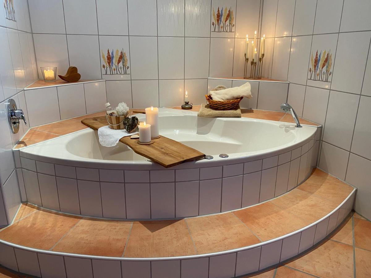 Private Spa Mit Sauna Und Whirlpool Schrozberg 외부 사진